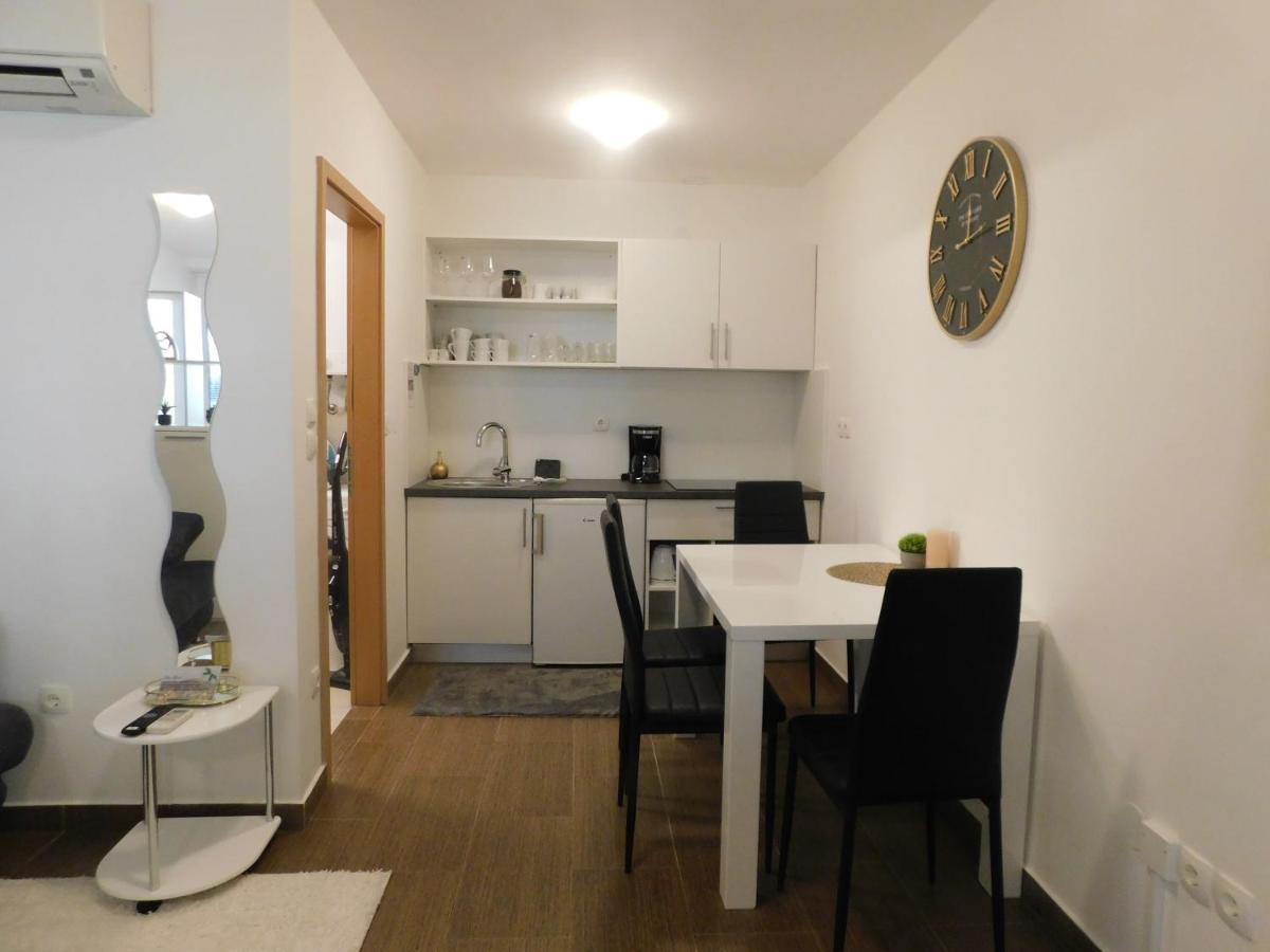 Modern Center Studio Under The Castle V Διαμέρισμα Λιουμπλιάνα Εξωτερικό φωτογραφία